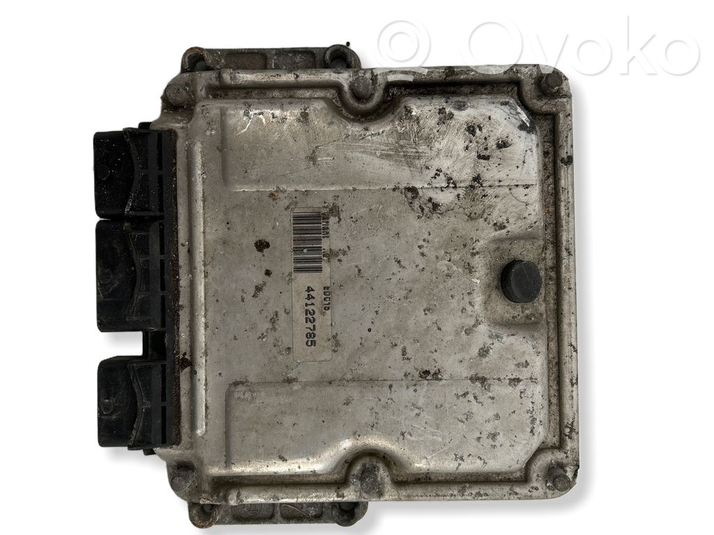Peugeot 208 I Engine control unit/module 