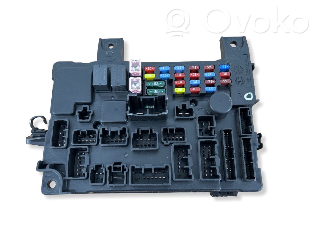 Mitsubishi Outlander Fuse module 