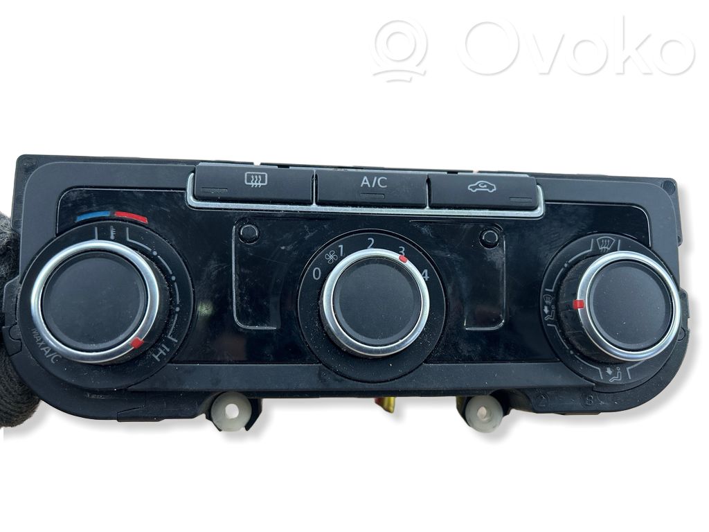 Volkswagen Golf VI Panel klimatyzacji 