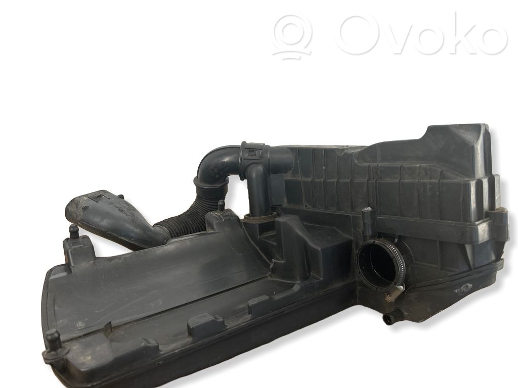 Renault Clio IV Ilmansuodattimen kotelo 