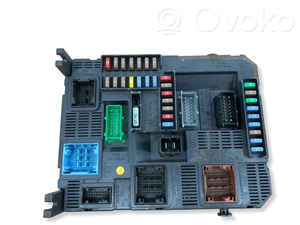 Peugeot 208 I Fuse module 
