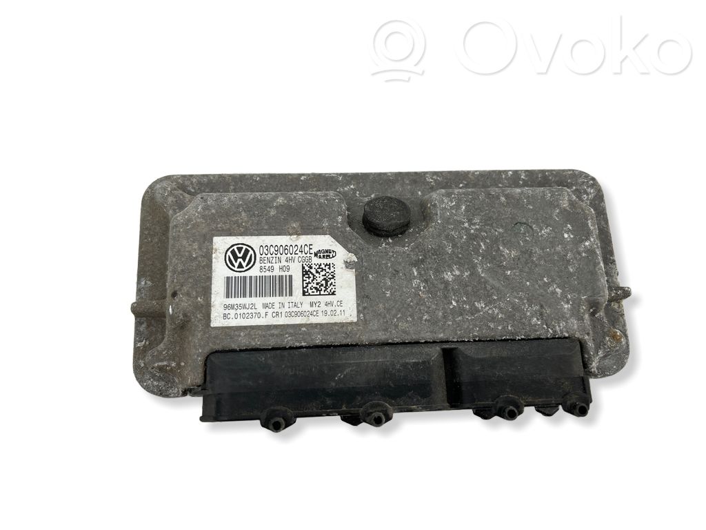 Skoda Fabia Mk2 (5J) Engine control unit/module 