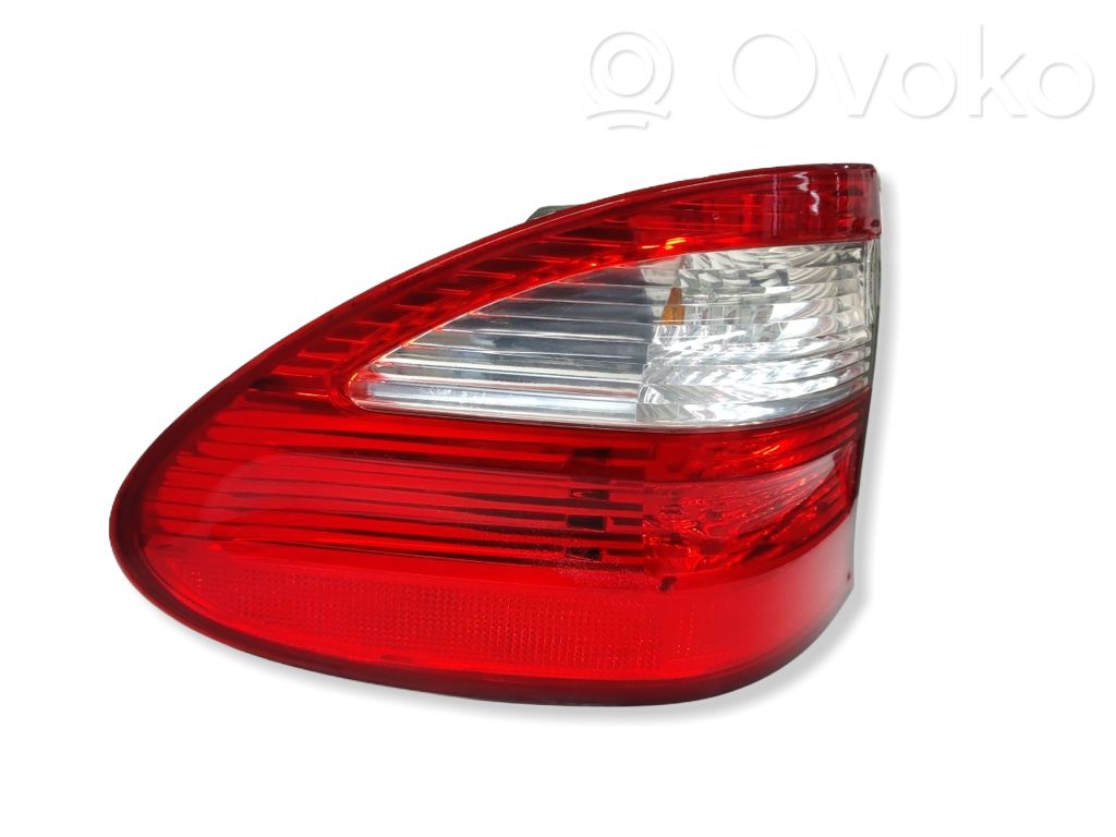 Mercedes-Benz E W211 Lampa tylna 