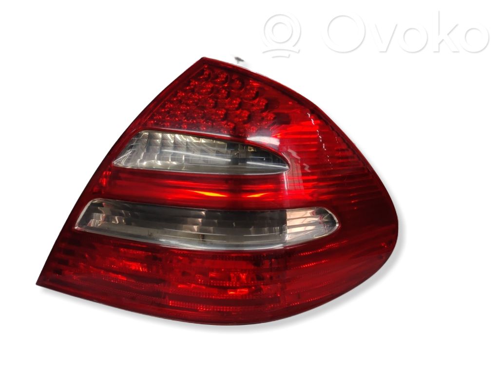 Mercedes-Benz E W211 Lampa tylna 