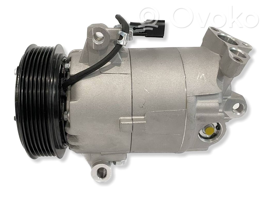 Renault Clio III Kompresor / Sprężarka klimatyzacji A/C 