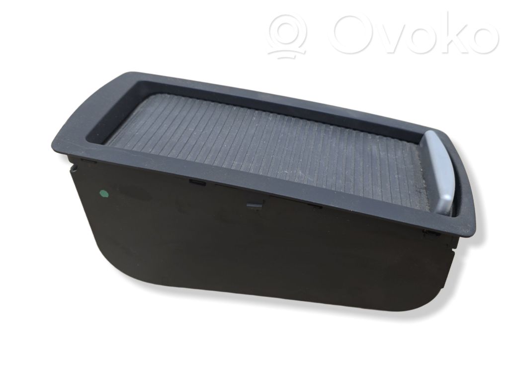 Volvo C70 Cup holder 