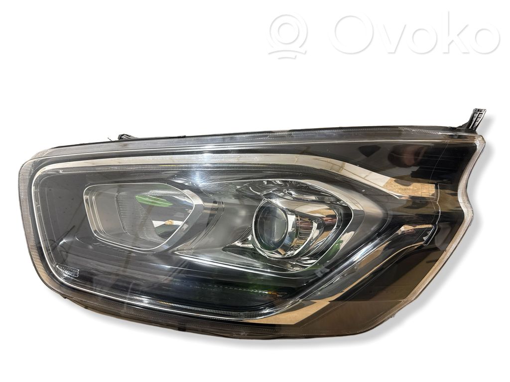 Ford Transit Custom Headlight/headlamp 