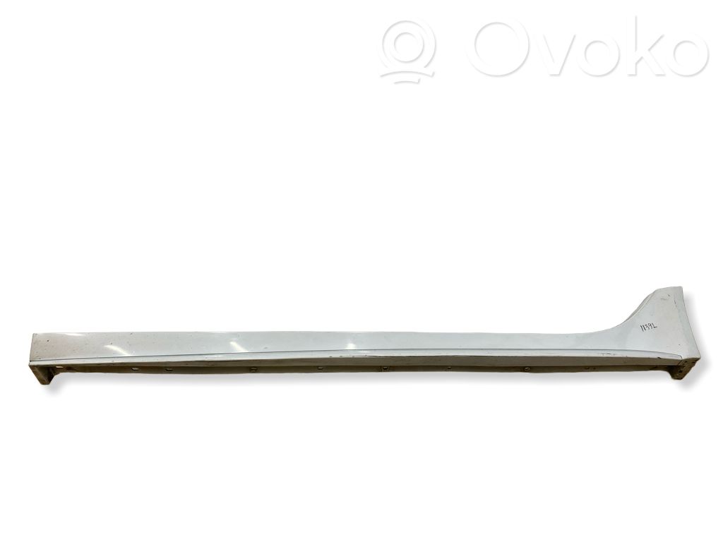 Jaguar XE Listón 