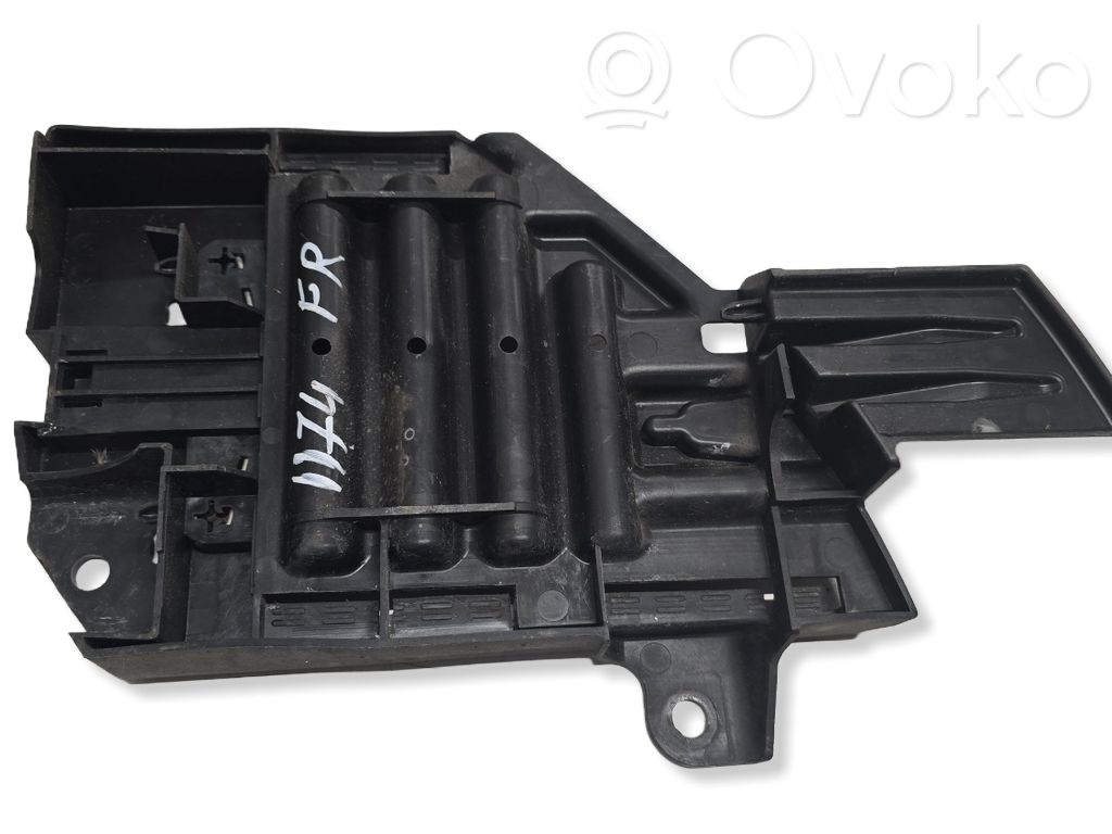 Land Rover Discovery Sport Uchwyt / Mocowanie lampy przedniej 
