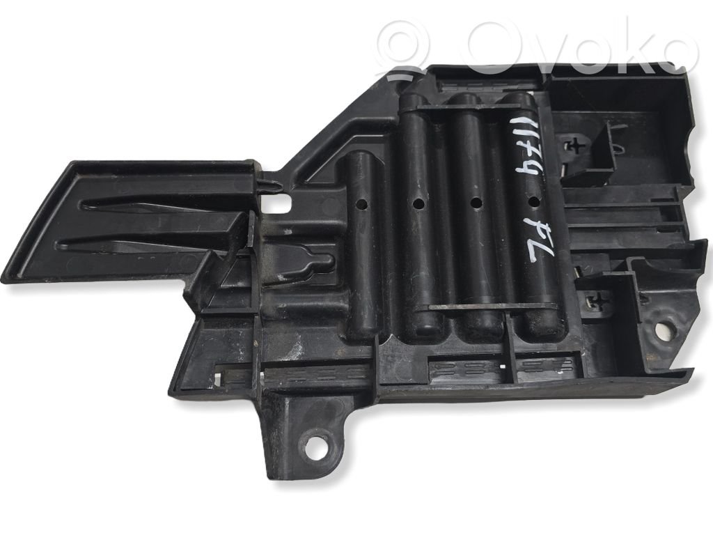 Land Rover Discovery Sport Uchwyt / Mocowanie lampy przedniej 