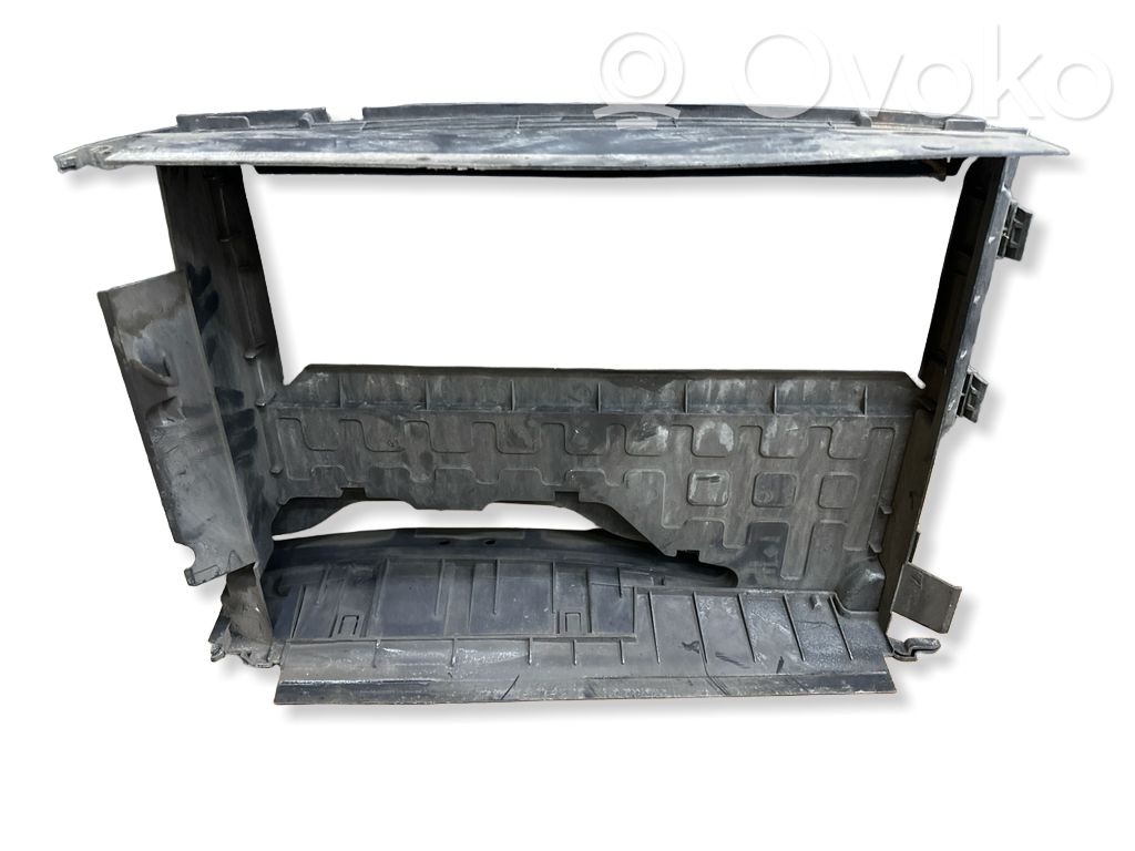 Renault Clio IV Wlot / Kanał powietrza intercoolera 