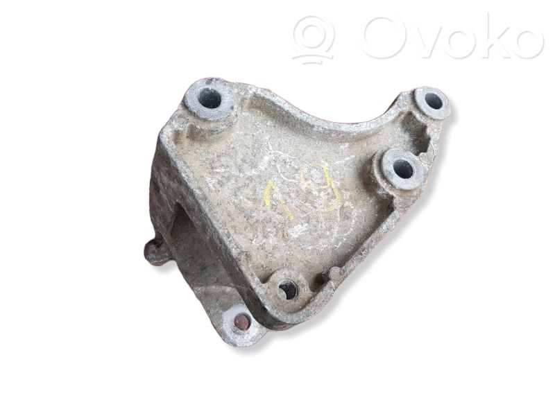 Saab 9-3 Ver2 Engine mounting bracket 