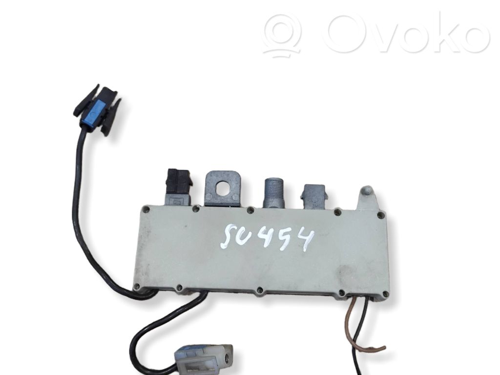BMW 5 E39 Antenos stiprintuvas 