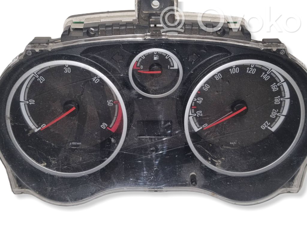 Opel Corsa D Nopeusmittari (mittaristo) 