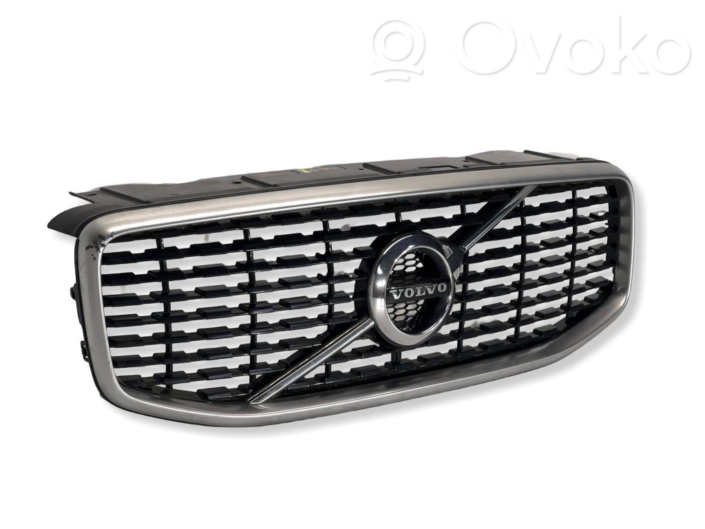 Volvo XC60 Front bumper upper radiator grill 