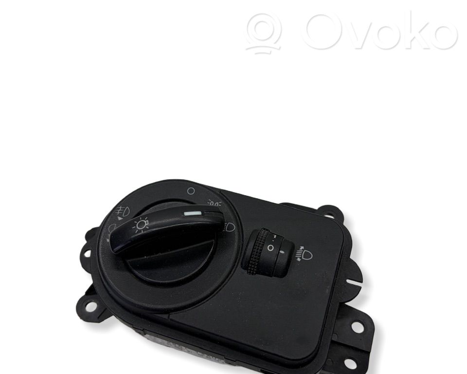 Ford Fiesta Light switch 