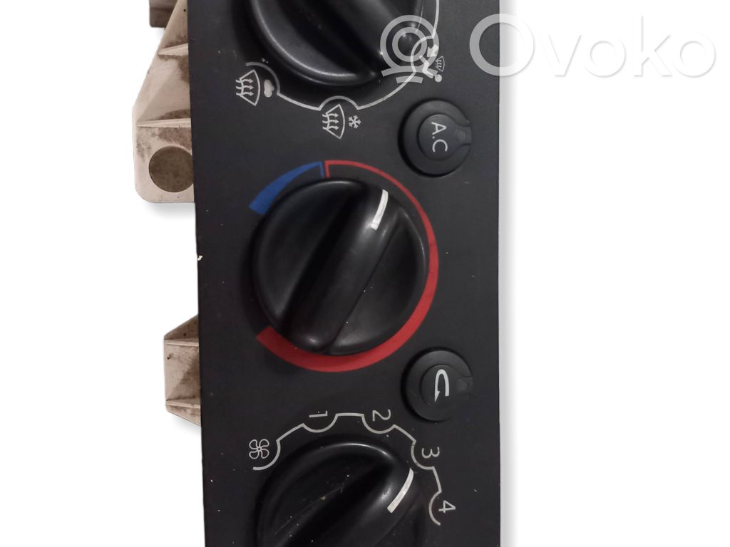 Renault Mascott Climate control unit 