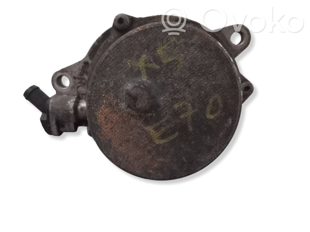 BMW X5 E70 Vacuum pump 