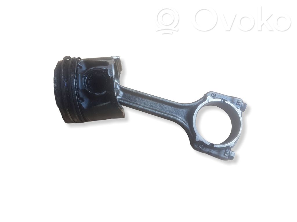 Suzuki Ignis Piston with connecting rod 