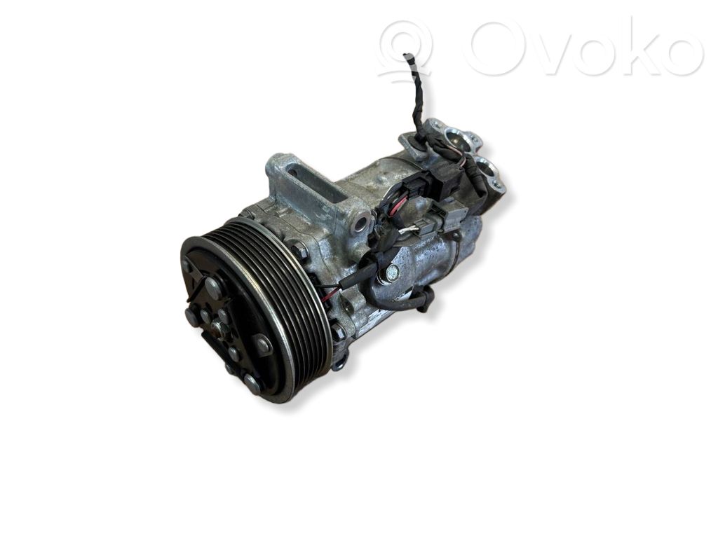 Renault Captur Air conditioning (A/C) compressor (pump) 