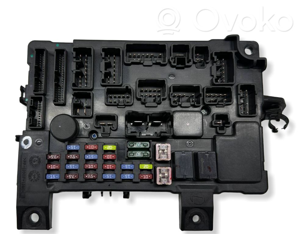 Mitsubishi Outlander Módulo de fusible 