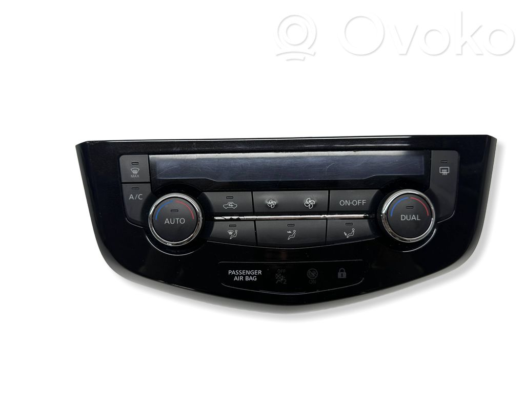 Nissan Qashqai Climate control unit 