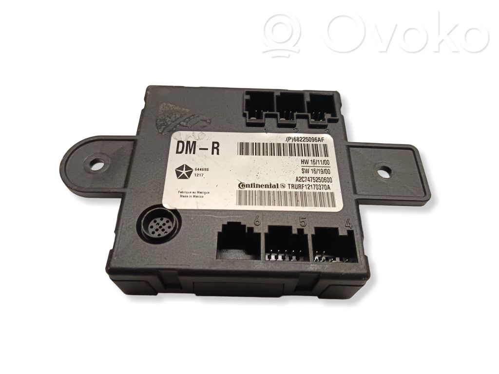 Chrysler Pacifica Sliding door control unit/module 