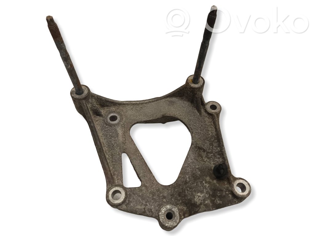 Chrysler Pacifica A/C compressor mount bracket 
