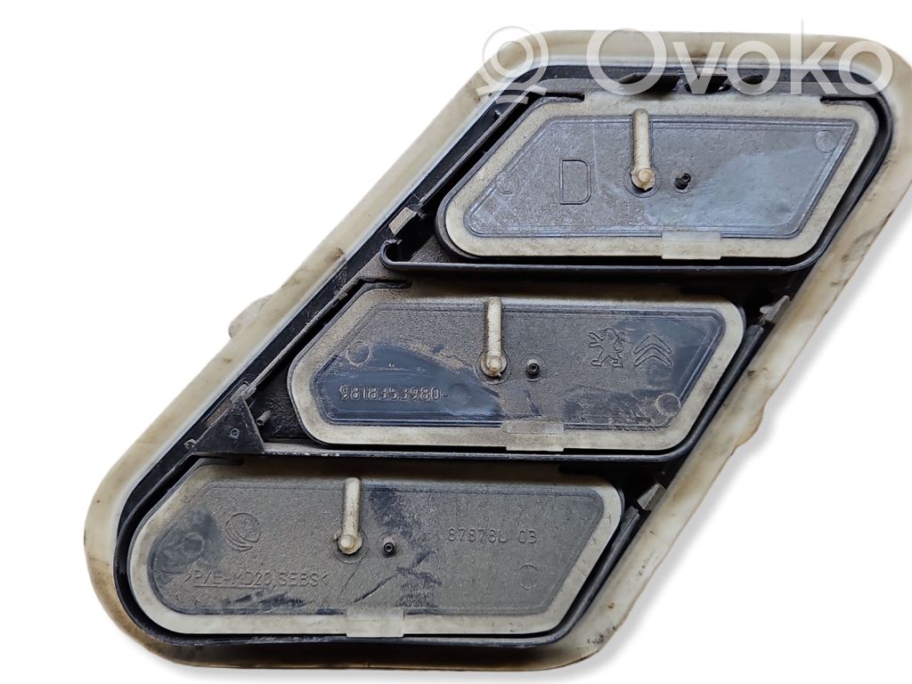 Citroen Berlingo Quarter panel pressure vent 