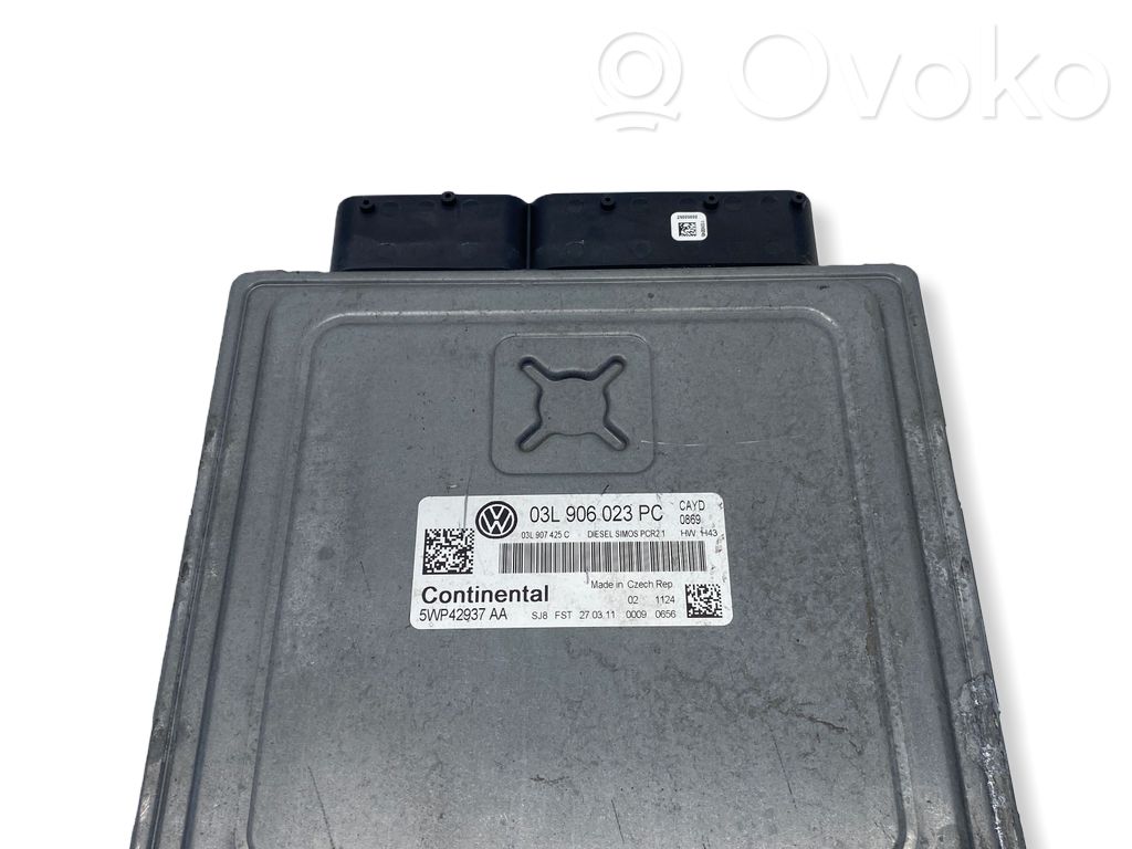 Volkswagen Caddy Engine control unit/module 