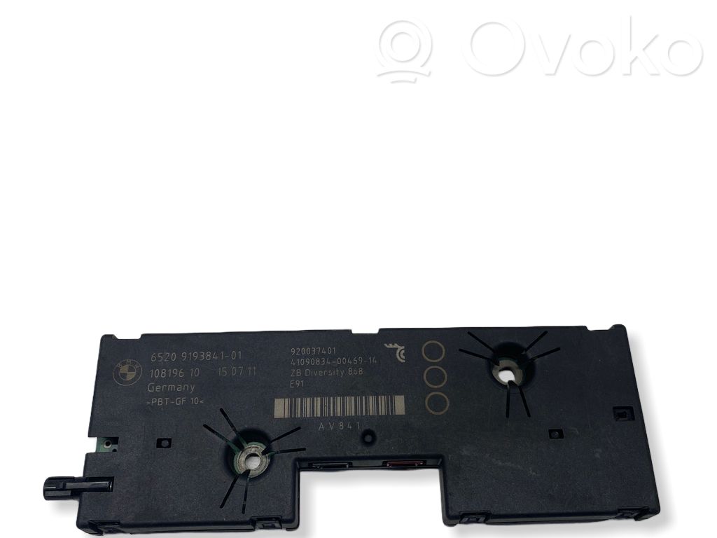 BMW 3 E90 E91 Antenas pastiprinātājs 