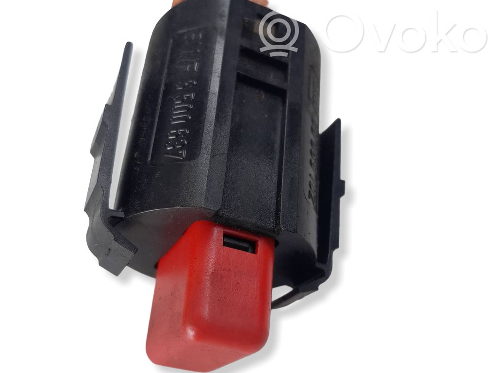 Hätävilkkujen kytkin   90069102
