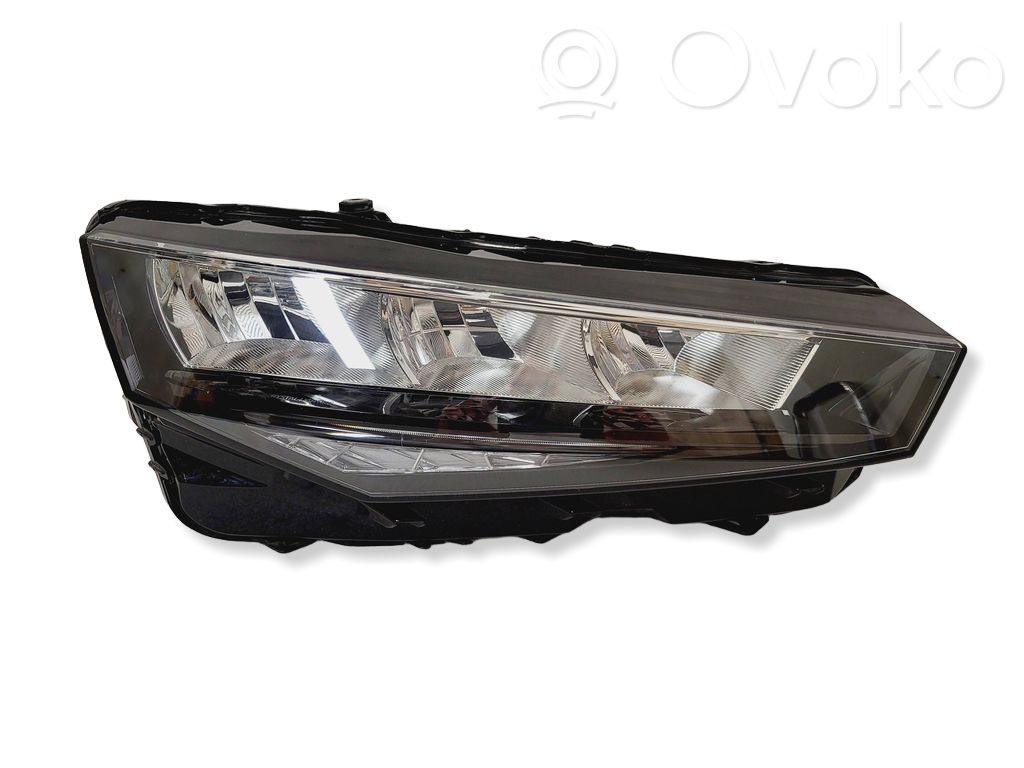 Skoda Scala Lampa przednia 