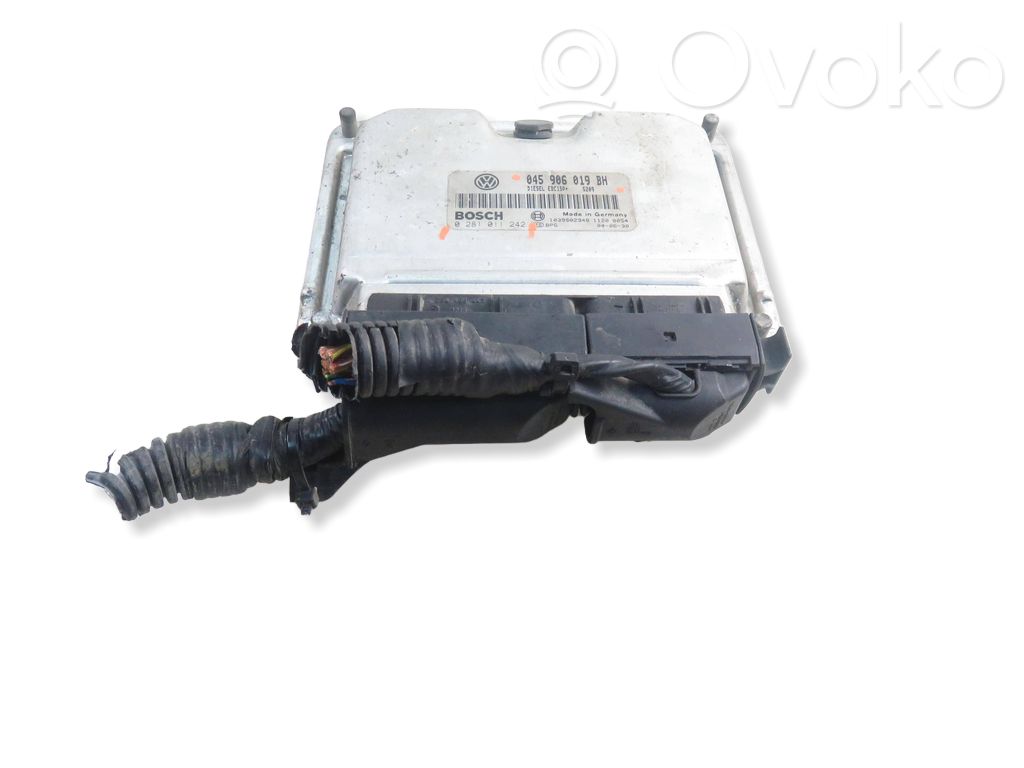 Volkswagen Polo IV 9N3 Engine control unit/module 