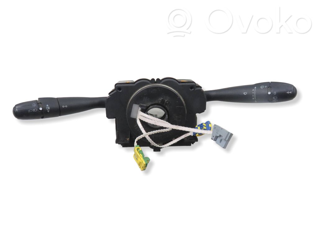 Peugeot 307 Wiper turn signal indicator stalk/switch 