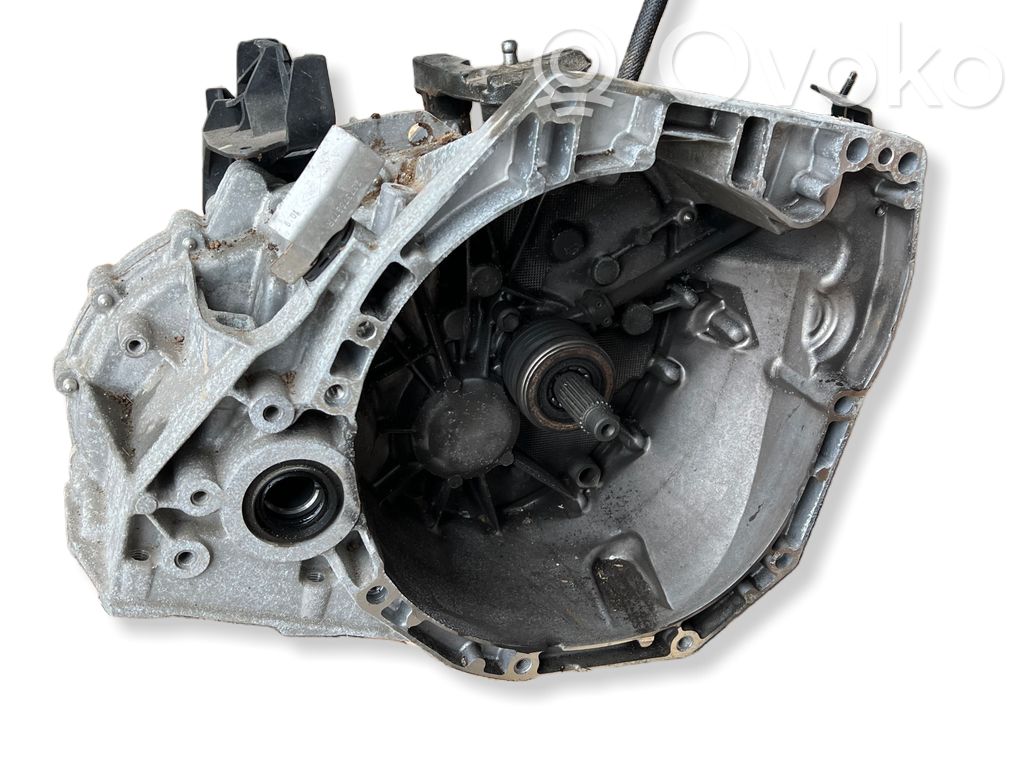 Nissan Juke II F16 Scatola del cambio manuale a 6 velocità 