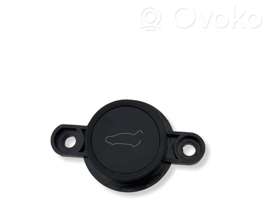 Tailgate/boot open switch button   150190700A