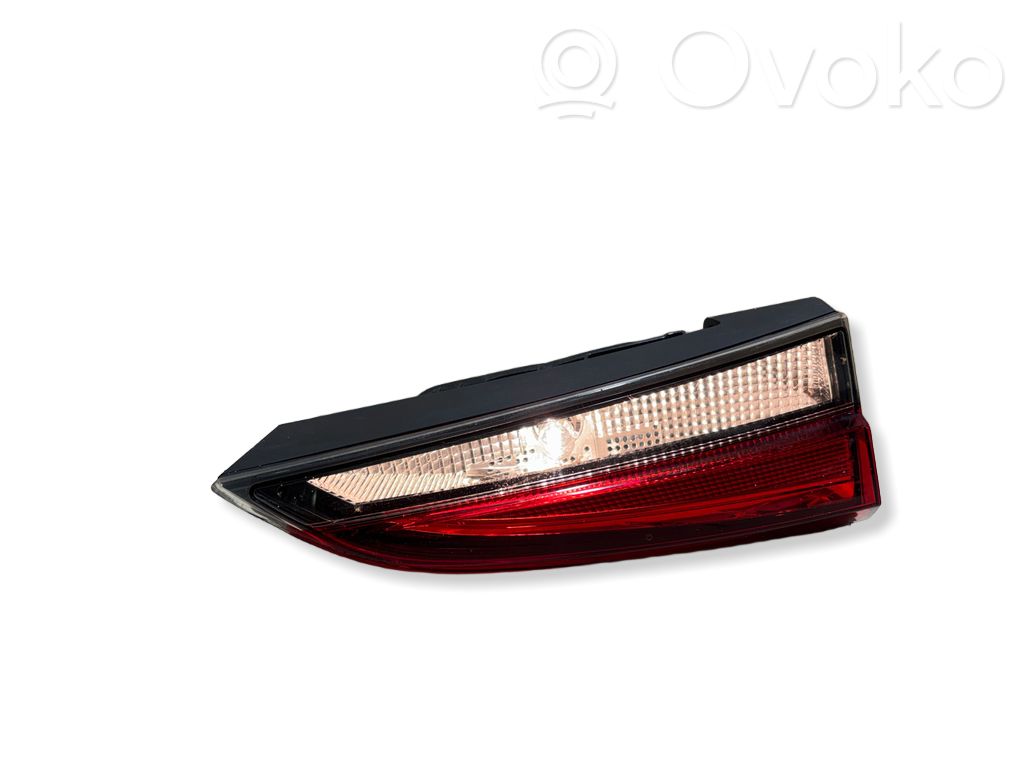Skoda Kamiq Takaluukun takavalot 