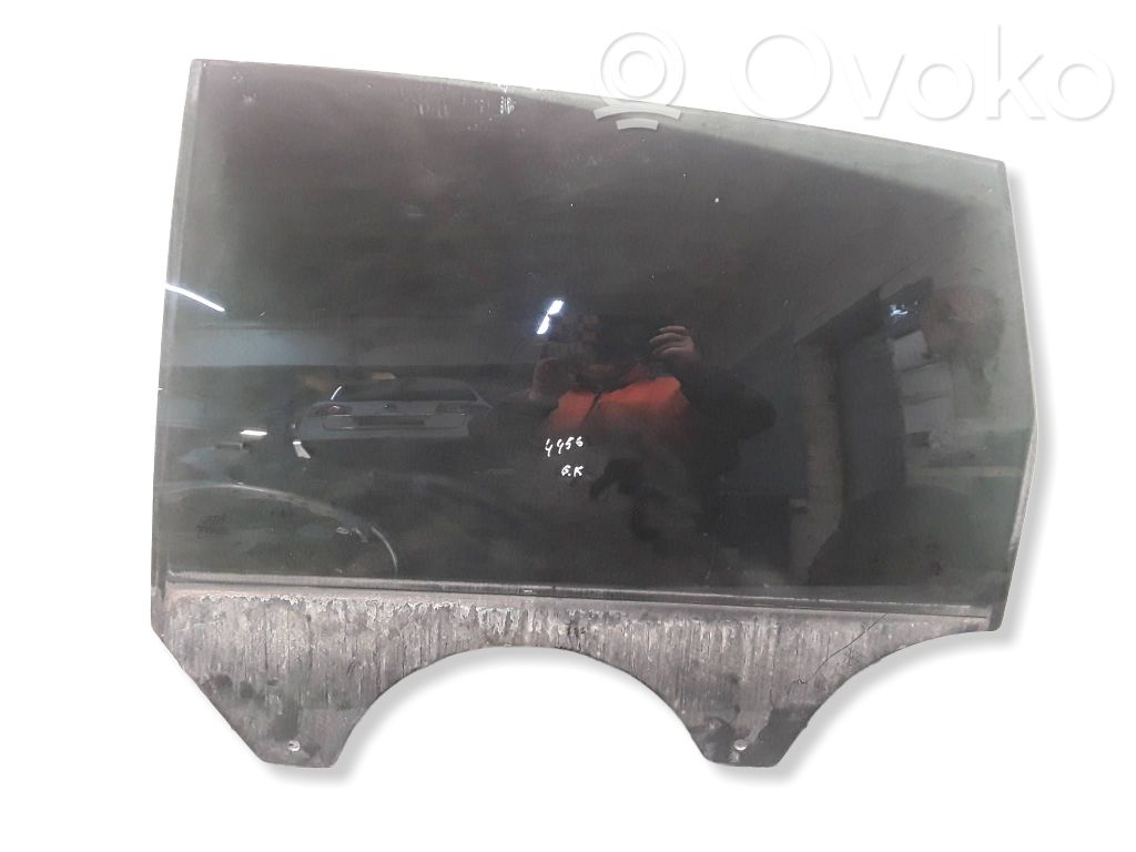 Rear door window glass
