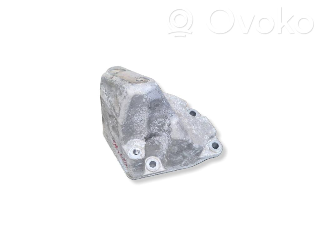 Dodge Charger Engine mounting bracket 