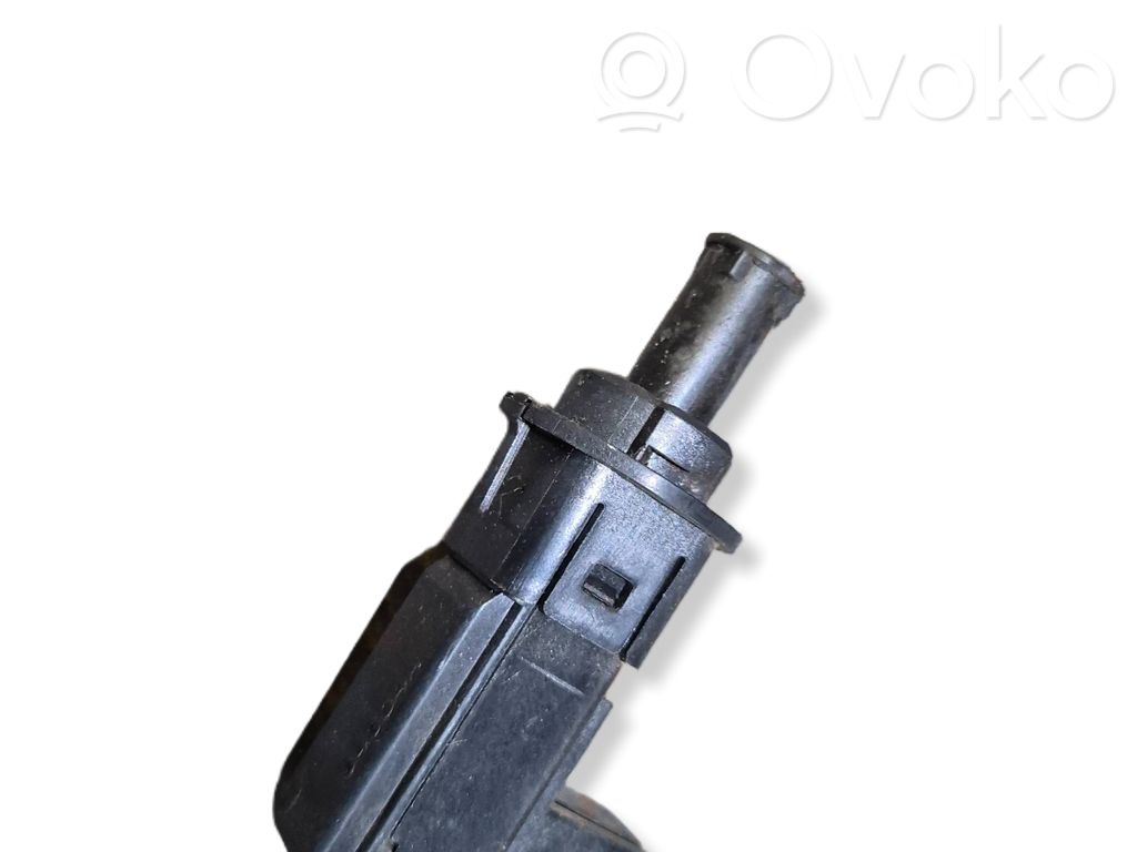 Dodge Durango III Brake pedal sensor switch 