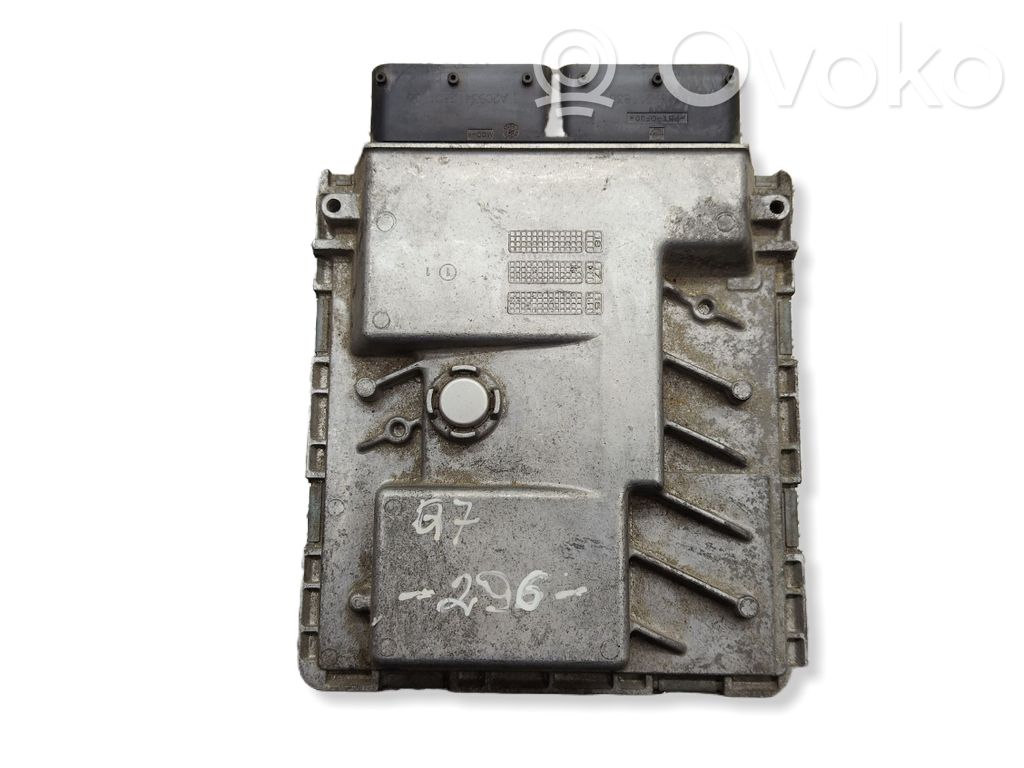 Audi Q7 4M Engine control unit/module 
