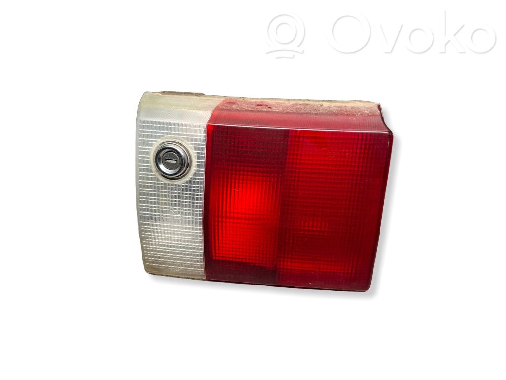 Audi 80 90 B3 Lampă spate în capacul portbagajului 