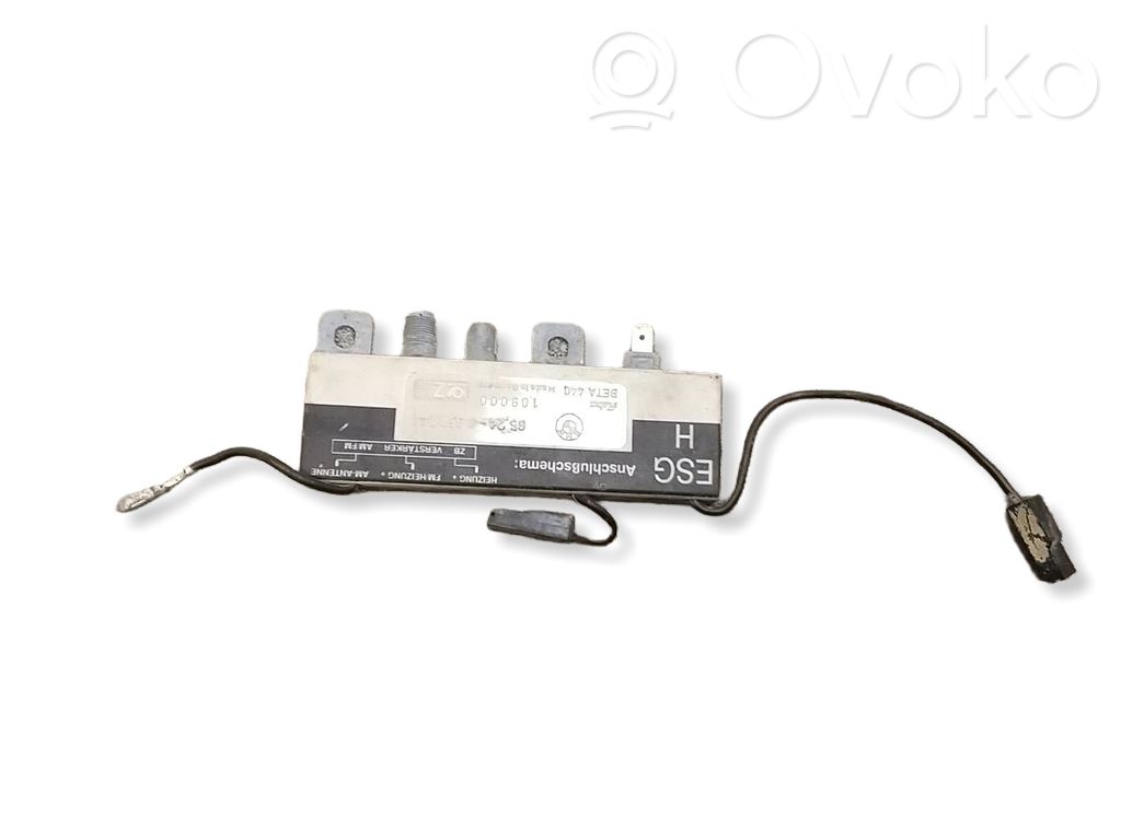 BMW 5 E34 Antenna control unit 