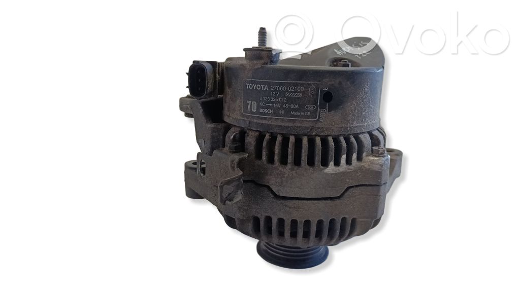 Toyota Avensis T220 Generator/alternator 