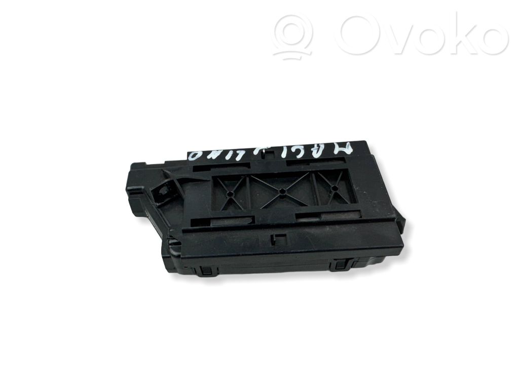 Volkswagen Polo V 6R Unidad central de control multimedia 