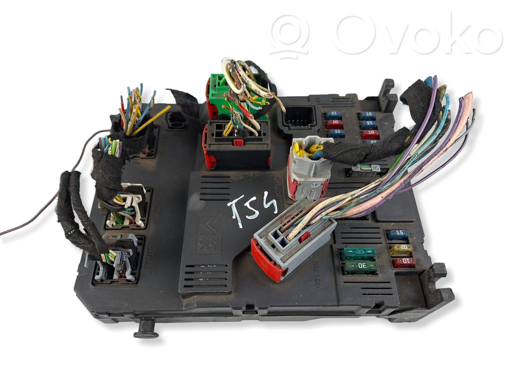 Citroen C3 Fuse module 