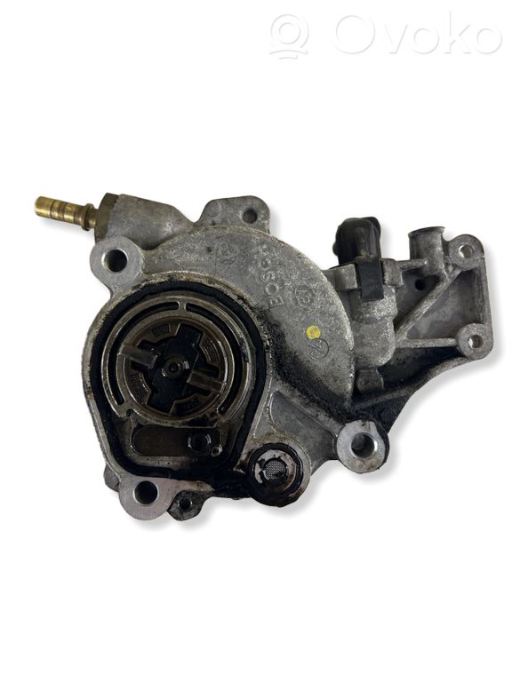 Peugeot 4007 Vacuum pump 