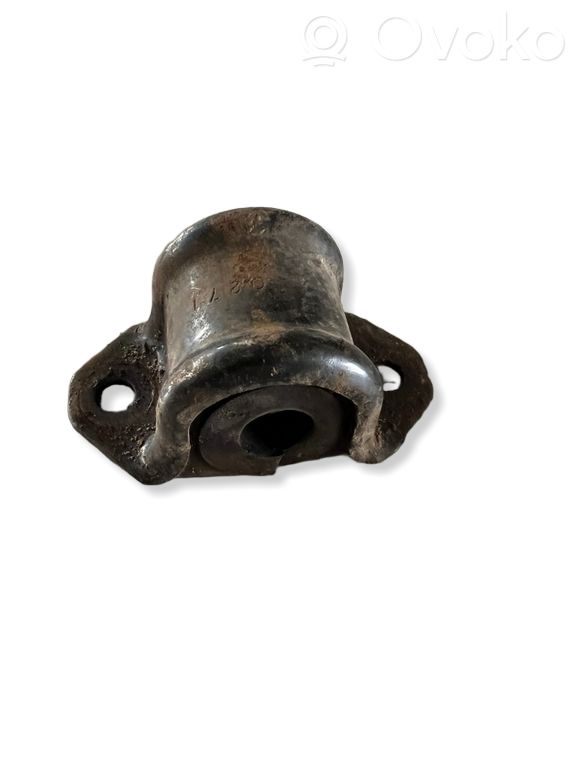 Sway bar bush bracket, rear
