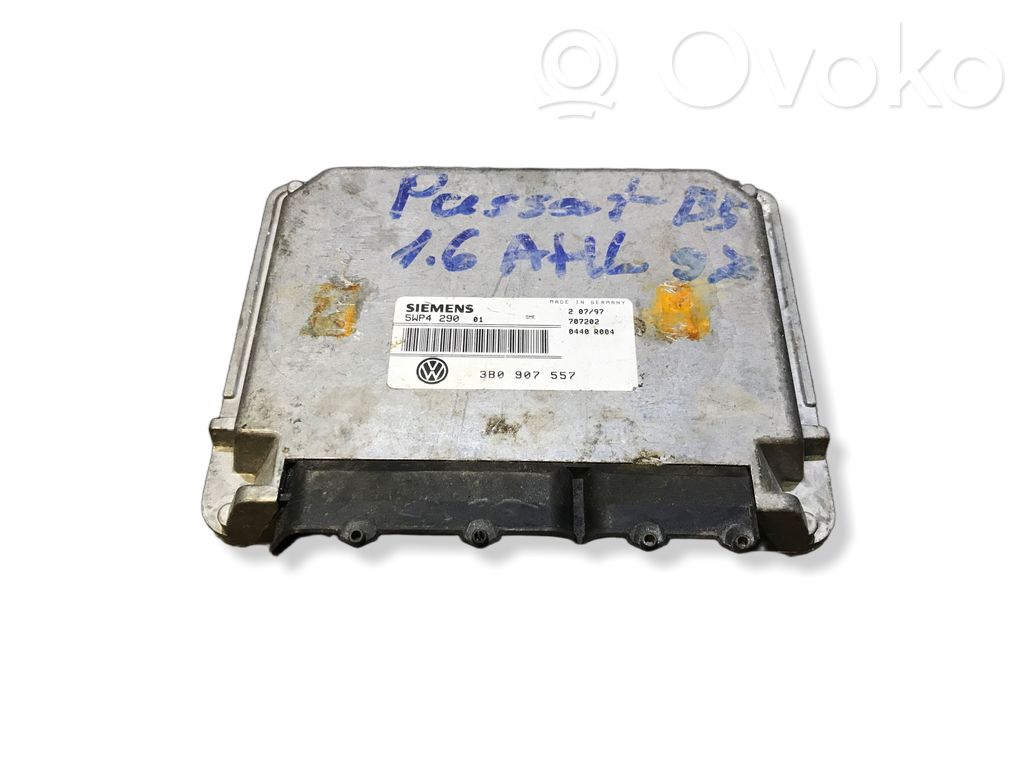 Volkswagen PASSAT B5 Engine control unit/module 